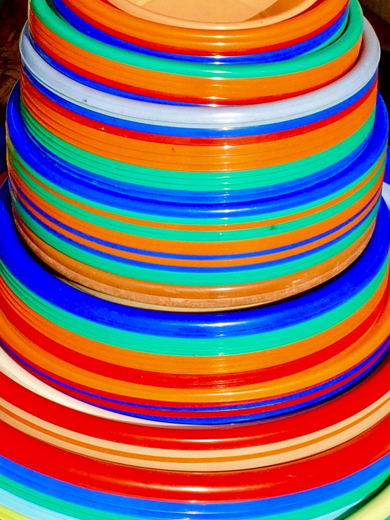 Plates Pile Tower