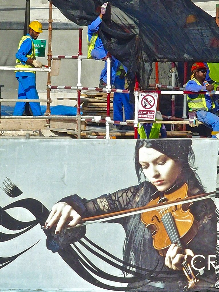 Burj Kahlifa Violonist 2