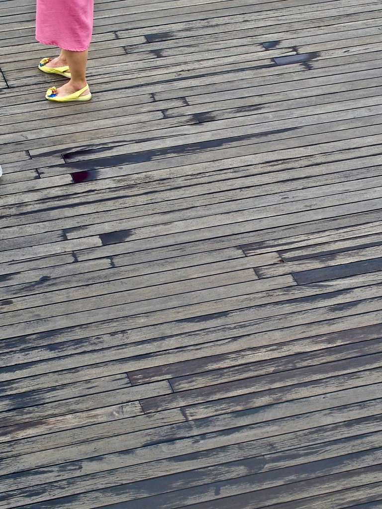 Feet & Floor